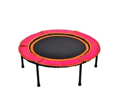 Trampolin Luar Ruang Balita
